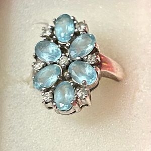 Gorgeous Apatite & White Topaz Ring in 725 Stirling Silver (size 7)